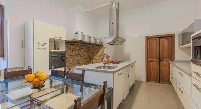 Son Rafael - Six Bedroom, Buchen Sie Hotel Consell Mallorca, in der Nähe von Bodega Ribas