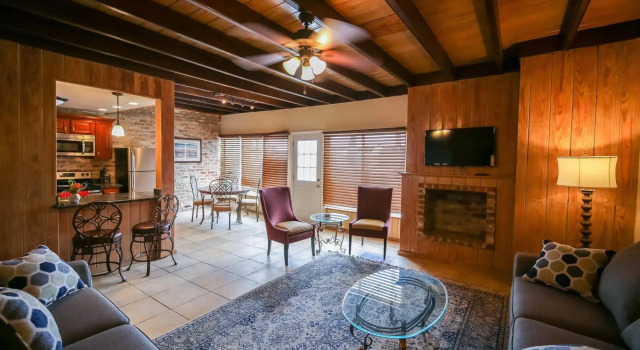 Hosteeva Iberville Street Suites, Забронировать Отель Новый Орлеан Луизиана, рядом с Казино Harrah's New Orleans