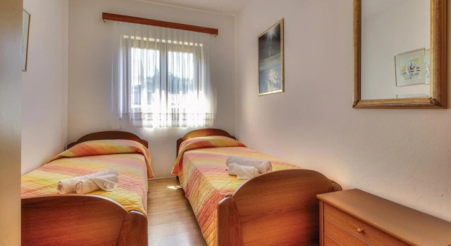 Nice Home in Zambratija With Wifi and 2 Bedrooms