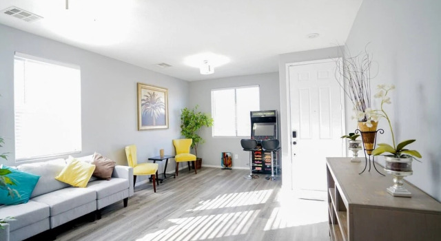 Private Housebest Ratessleeps 12parking15 min Strippets Allowedbook Now, Забронировать Отель Отели Норт-Лас-Вегаса 3 звезды, 3*
