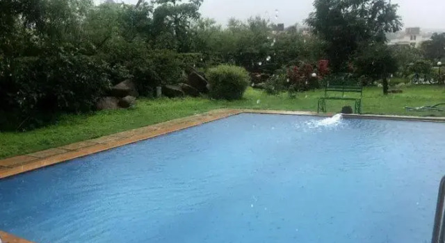 Mangirish Bungalow 4BHK, Réserver Hôtel Hôtels à Maharashtra avec piscine, Piscine