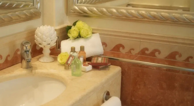 Трёхместный номер Superior Hotel Tiffanys