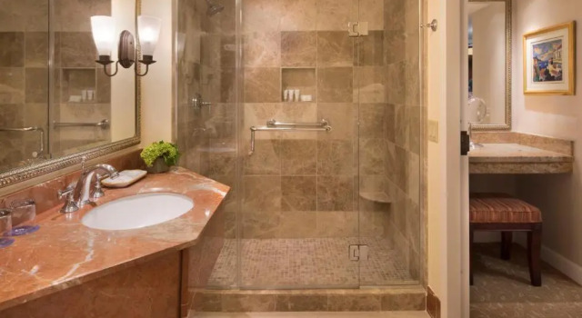 Четырёхместный номер Standard Monterey Plaza Hotel & Spa