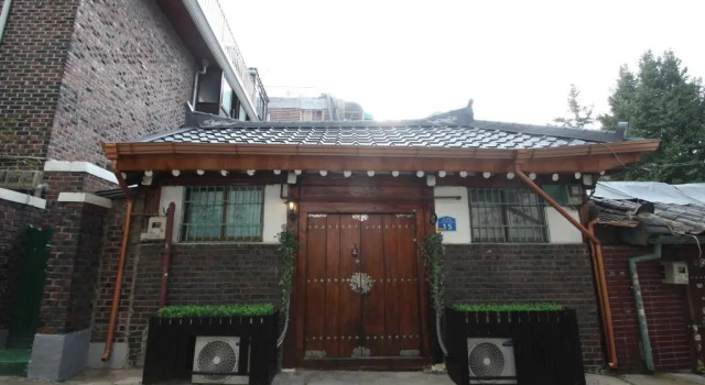 ICOS Guesthouse 1 - Female Only, Buchen Sie Hostel Hostels in Seoul, in der Nähe von Yonsei-ro, Hostel