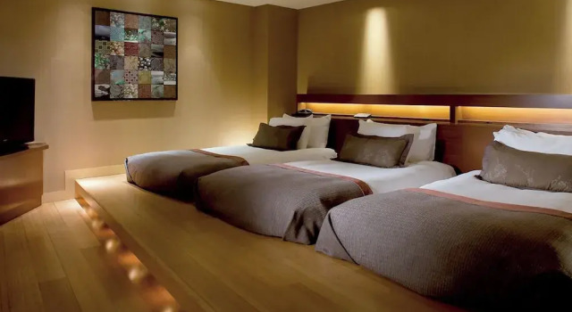 Люкс с балконом Shima Kanko Hotel The Bay Suites