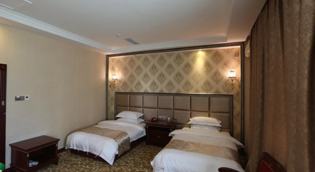 Astana Hotel, Boek Hotel Tianshan 