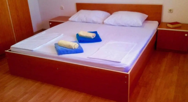 Pljesa Apartments, Prenota Appartamento Hotel a Isole Quarnerine con parcheggio, Parcheggio