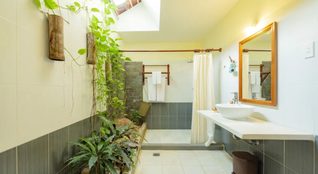 Бунгало Deluxe с красивым видом из окна Phu Quoc Eco Beach Resort
