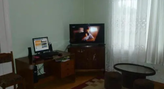 Mari-Lizi Zugdidi House, Prenota Hotel Zugdidi Samegrelo Zemo-Svaneti