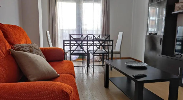 Alojamiento entero, piso 3 habitaciones,5 personas, Book Hotel Caldas de Reis 