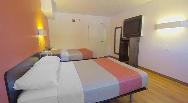 Четырёхместный номер Standard Motel 6-Piscataway, NJ