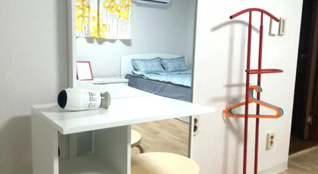 Четырёхместный номер Economy Jeong House