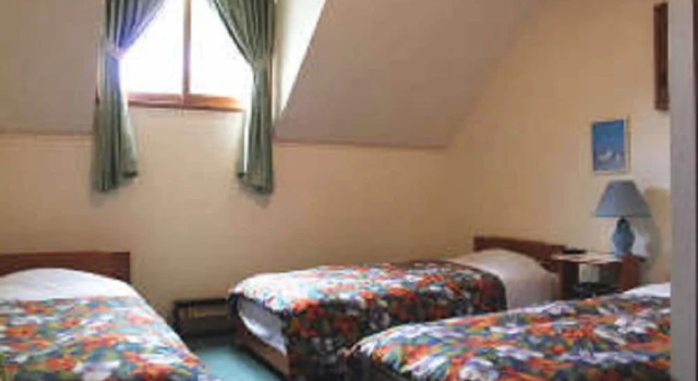 Petit Pension II Elle, Book Hotel Hoteller i Koshinetsu med parkering, Parkering