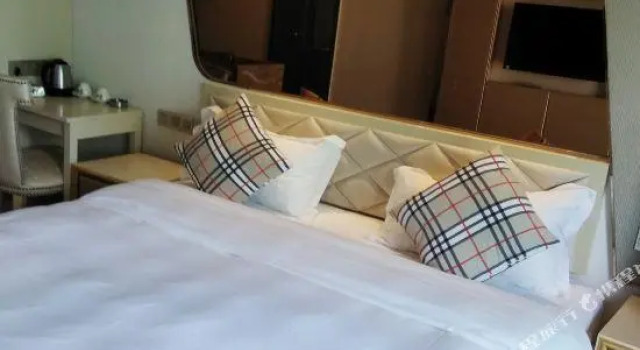 Lanmeng Zhuzhilian Holiday Hotel (Sanya Meili Zhiguan), Book Hotel Sanya Hainan