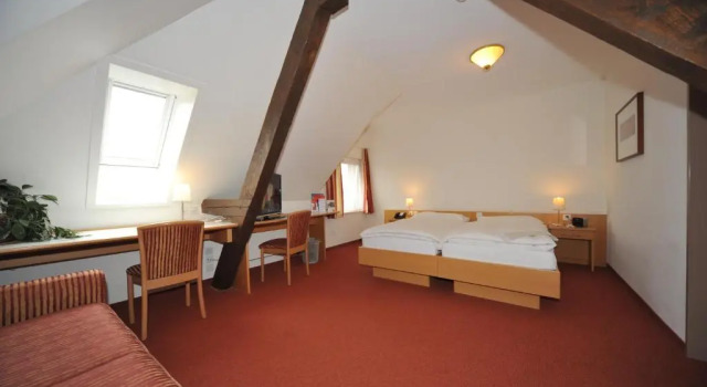 Четырёхместный номер Standard Hotel Promenade