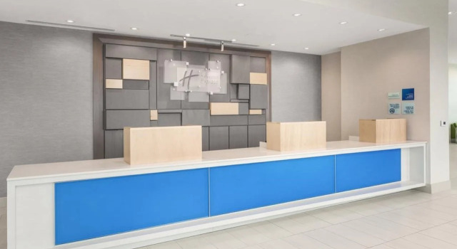 Holiday Inn Express & Suites Downtown Ottawa East by IHG
