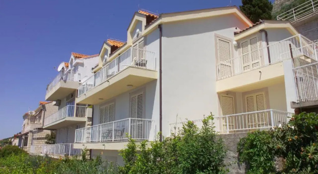 Апартаменты c 1 комнатой с балконом и с частичным видом на море Sipa Apartments