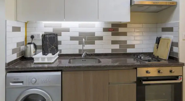 Апартаменты Friendly Studio Apartment With Beautiful Living