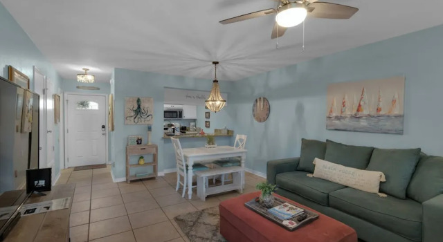 Номер Standard Pool + Tennis & Nature Trails & 6 Minutes to Beach