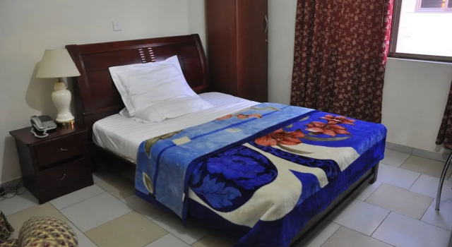 Одноместный номер Standard Oscarpak Royal Hotel