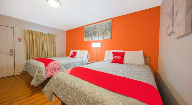 Четырёхместный номер Standard Royal Gateway Motel