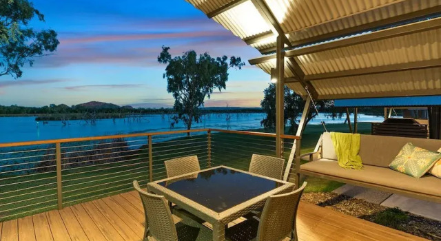 Номер Deluxe Kimberleyland Waterfront Holiday Park