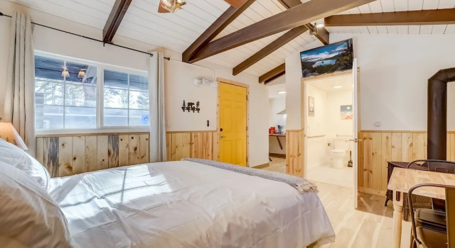 Номер Deluxe Tahoe Mountain Inn