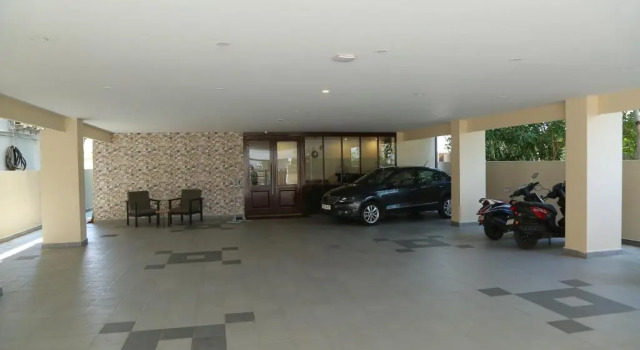 Vishnu Paradise, Rezerwuj Hotel Hotele w Andhra Pradesh z parkingiem, Parking