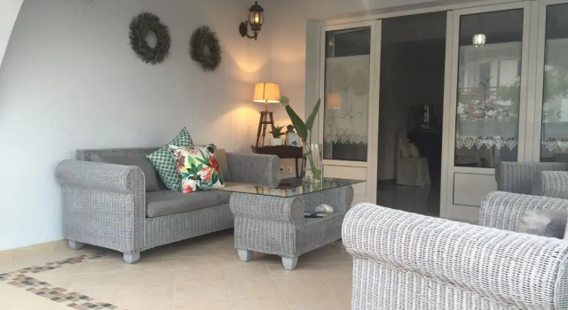 Polemis Studios & Apartments