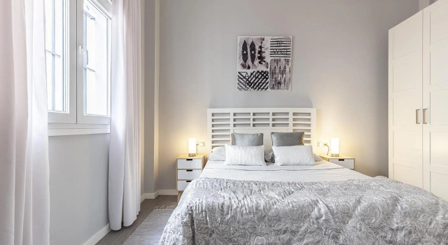 Minimalismo de Vanguardia con altas calidades 1 BR, Забронировать Отель Севилья провинция Севилья, рядом с Королевский театр Маэстранса