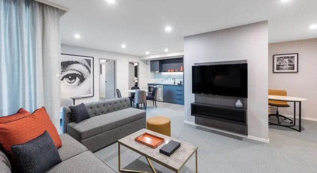 Апартаменты Executive Deco Hotel Canberra
