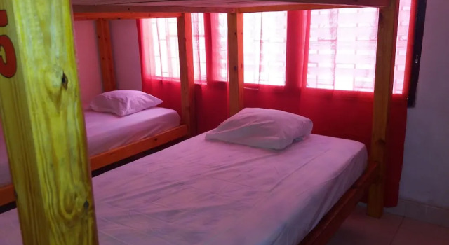 Taganga Paradise Hostal & Diving - Hostel, Book Hostel Hotels in Taganga with Parking, Parking