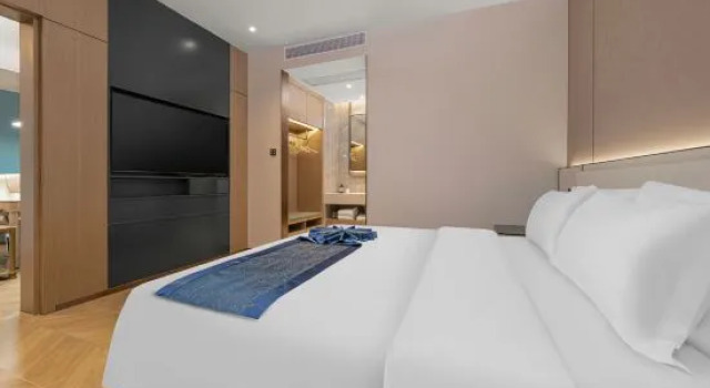 Люкс Xishuangbanna Mansha Peninsula Hotel (Wanda International Resort)