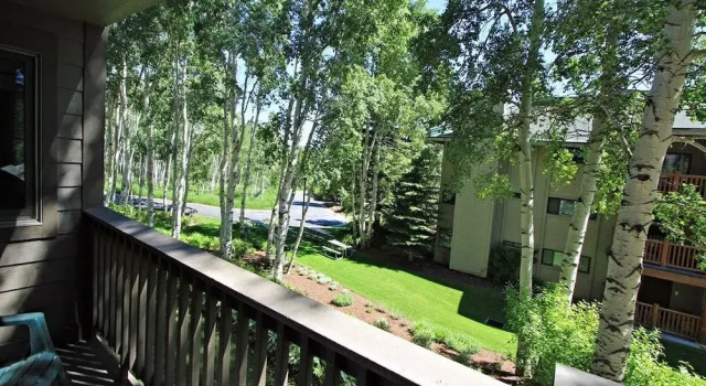 Номер Standard Snow Flower 107 2 Bedroom Condo by RedAwning