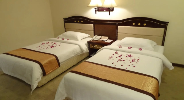 Le President Hotel, Buchen Sie Hotel Hotels in Kandal mit Parkplatz, Parkplätze