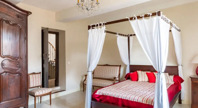 Elegant Holiday Home in Olonzac With Private Swimming Pool, Réserver Hôtel Olonzac Canal du Midi