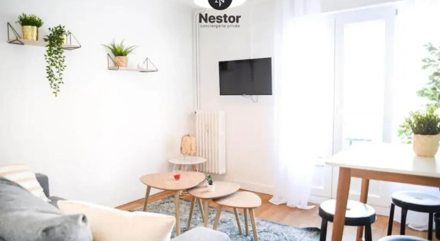 Апартаменты Bright apartment in hypercenter with balcony and beautiful view