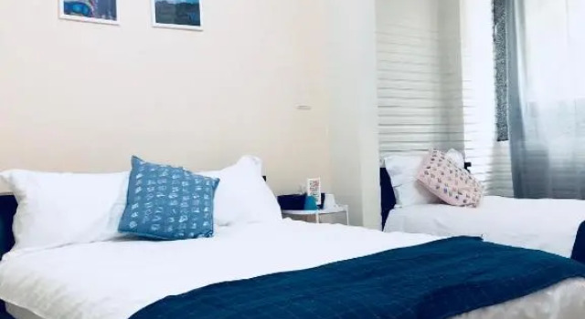 Коттедж с 4 комнатами Yi Jia Homestay
