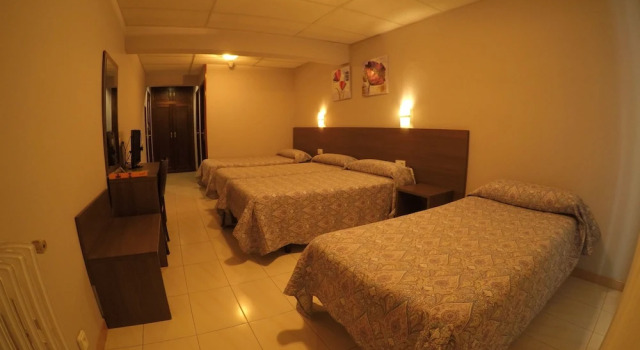 Семейный номер Somriu Hotel City M28