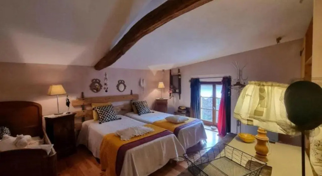 Gîte Cuinzier, 3 pièces, 4 personnes - FR-1-496-183, Book Hotel Cuinzier 