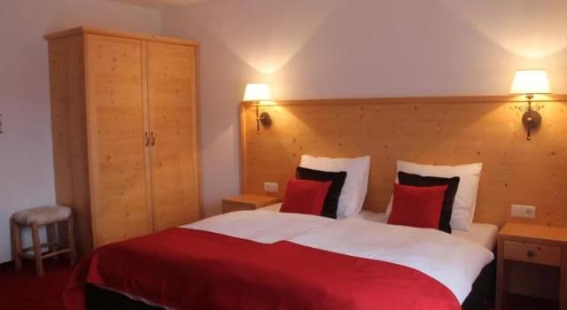 Bed & Breakfast Alpenzeit Flachau, Rezerwuj Hotel Hotele w Salzburg z parkingiem, Parking