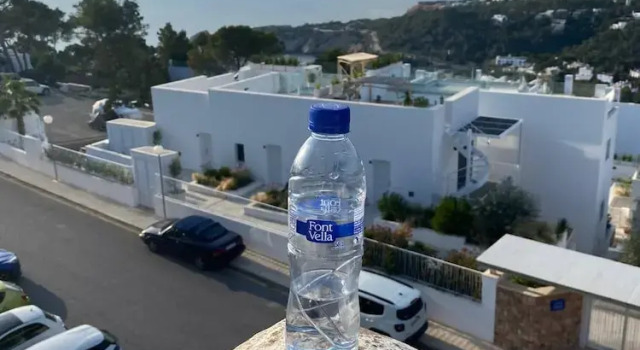 Oceanfront Retreat in Sant Josep de sa Talaia With Shared Pool, Prenota Appartamento Sant Josep de sa Talaia. Ibiza