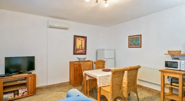 Apartments Modri Dragulj, Забронировать Апартаменты/квартира Отели Рогозница с бассейном, Бассейн