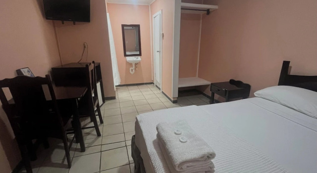 Camera Standard Aracari Hotel Guyana