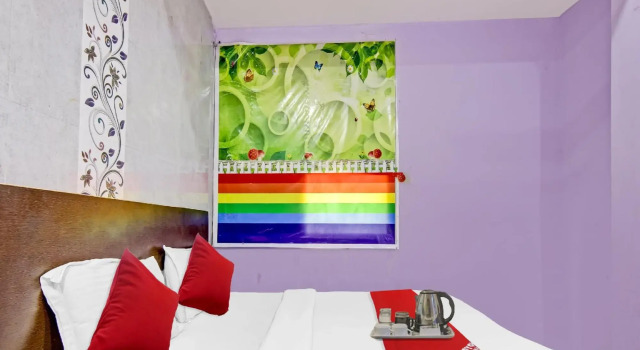 SPOT ON 70037 Hotel Delight Inn