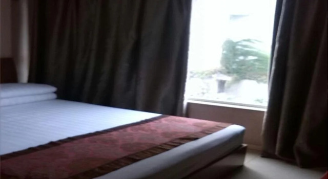 Haojing Business Hotel, Book Hotel Hotels in Neijiang with Parking, Parking