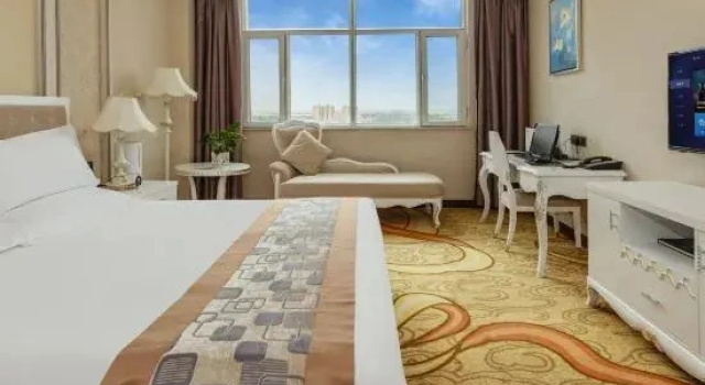 Люкс Luxury Huang He  International   Hotel