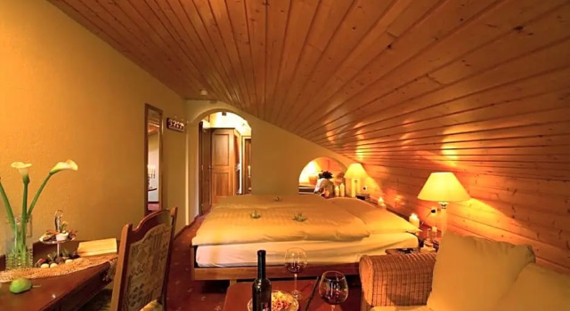 Полулюкс Antares Hotel