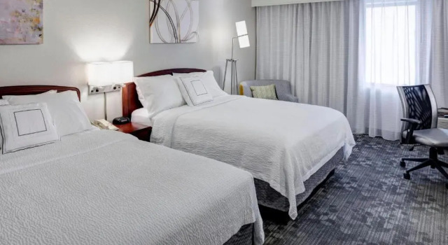 Четырёхместный номер Standard Courtyard by Marriott Wichita East