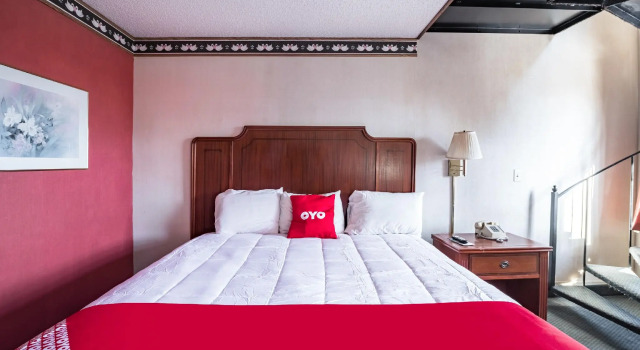 OYO Hotel Windmill Branson, Забронировать Отель Отели Table Rock Lake с парковкой, Парковка
